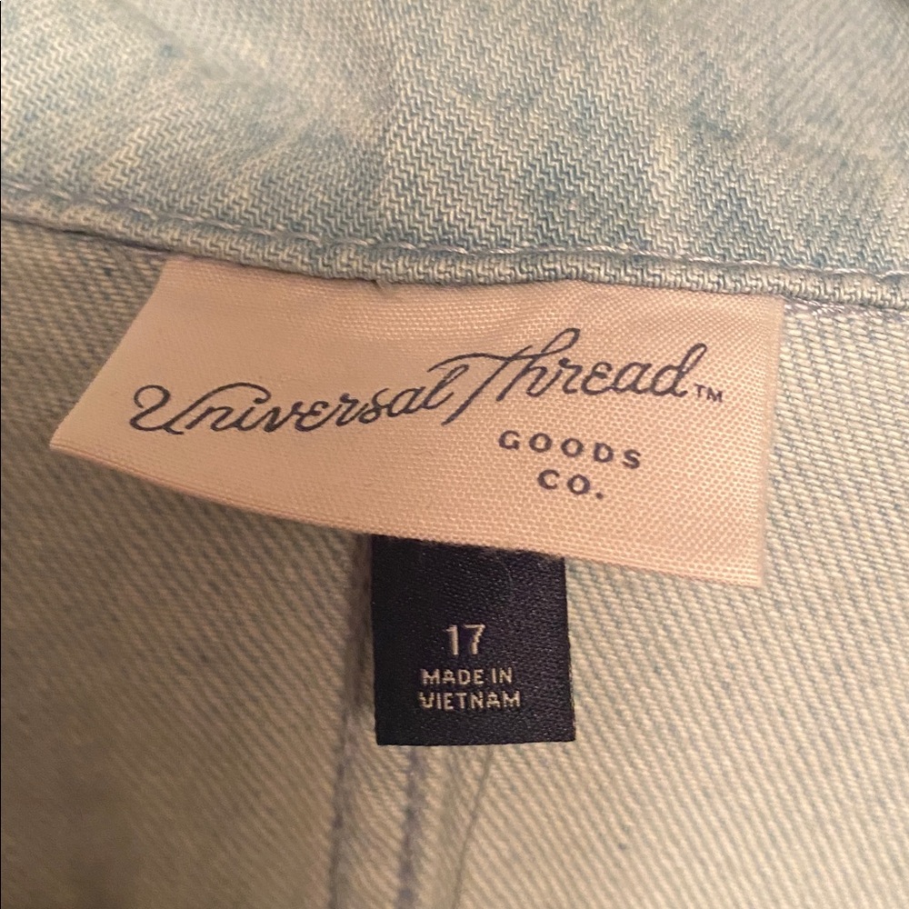 Universal Thread Light Wash Long-Sleeve Jumpsuit…size 17 - Picture 5 of 7